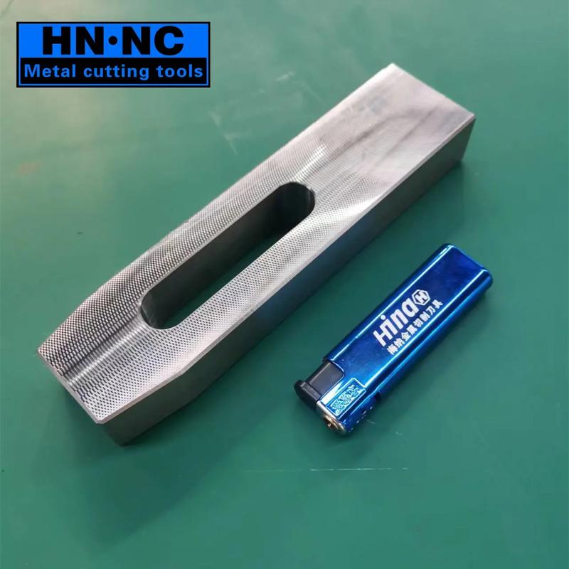 加工中心壓板夾具,負(fù)責(zé)高品質(zhì)切削工具夾具設(shè)計研發(fā)及生產(chǎn),#數(shù)